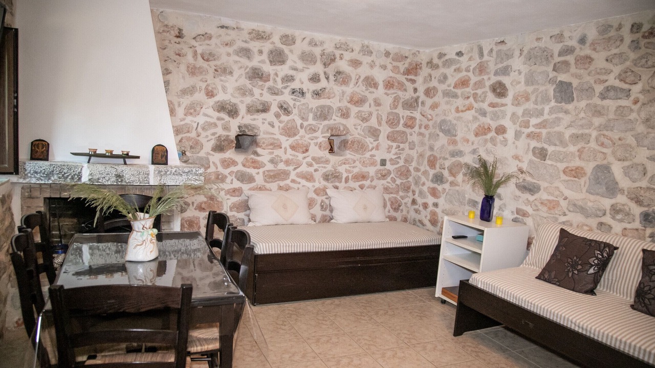 Photo of Livingroom in Charouda