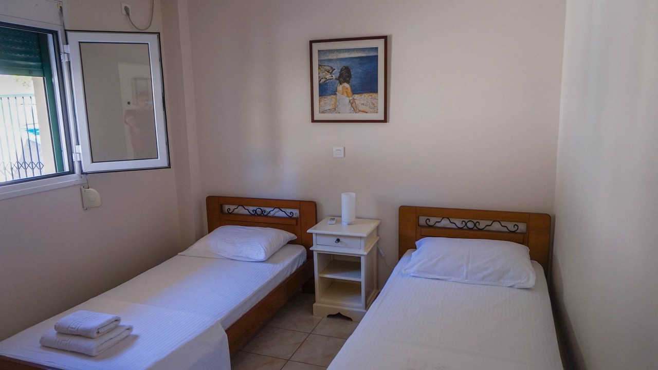 Photo of Bedroom in Dhrakata