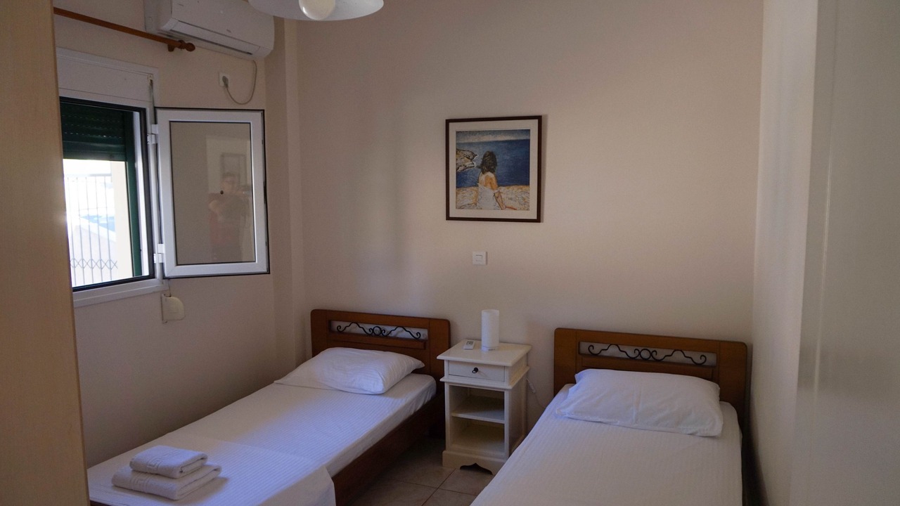 Photo of Bedroom in Dhrakata