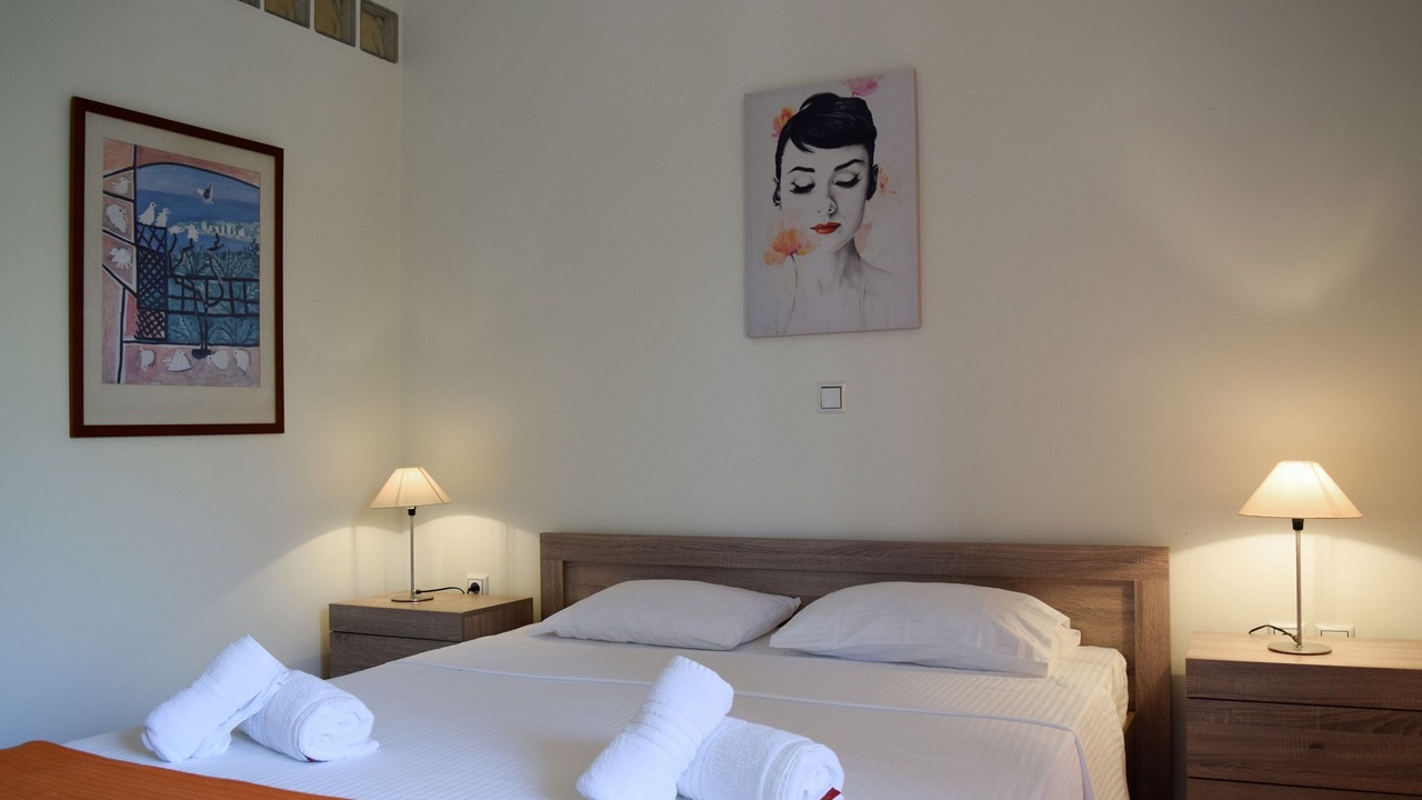 Photo of Bedroom in Dhrakata