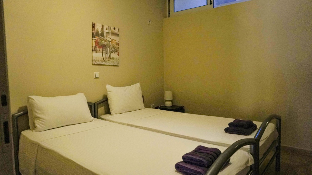 Photo of Bedroom in Dhrakata