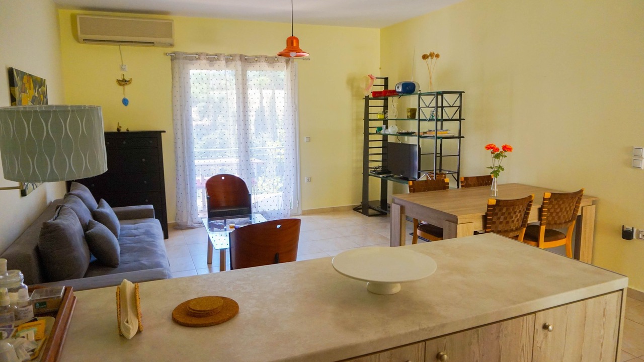 Photo of Livingroom in Dhrakata