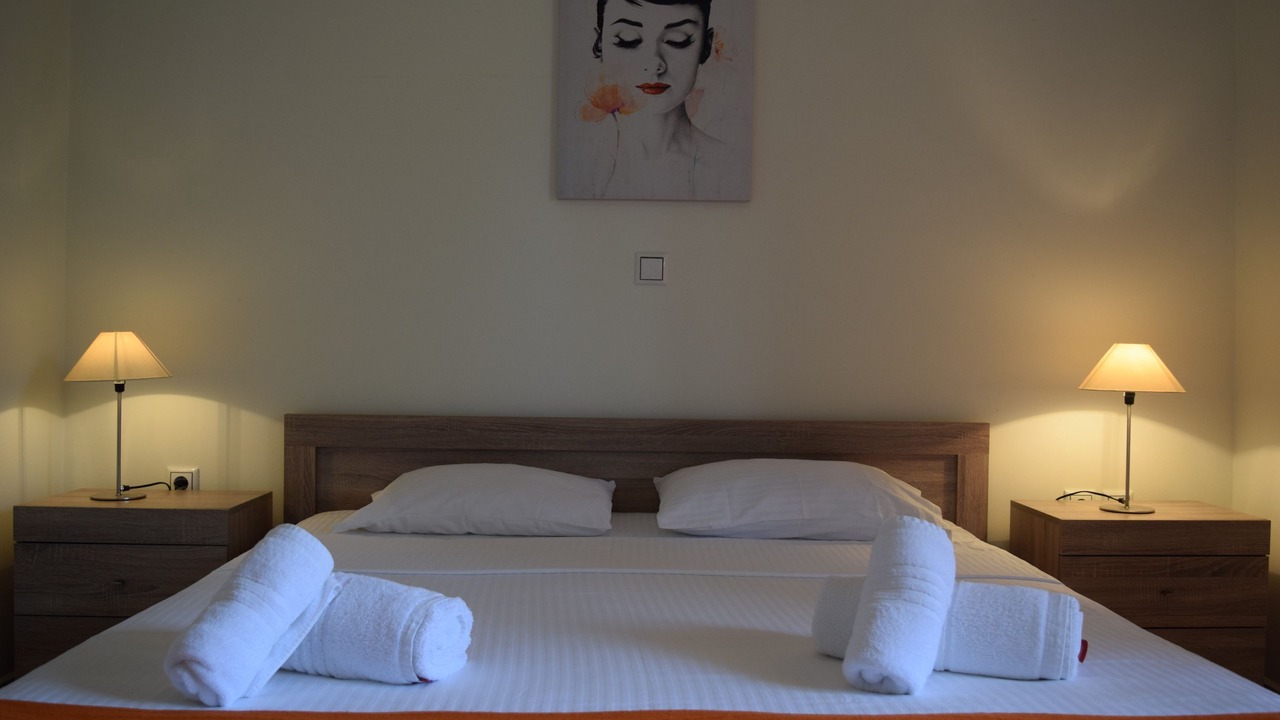 Photo of Bedroom in Dhrakata