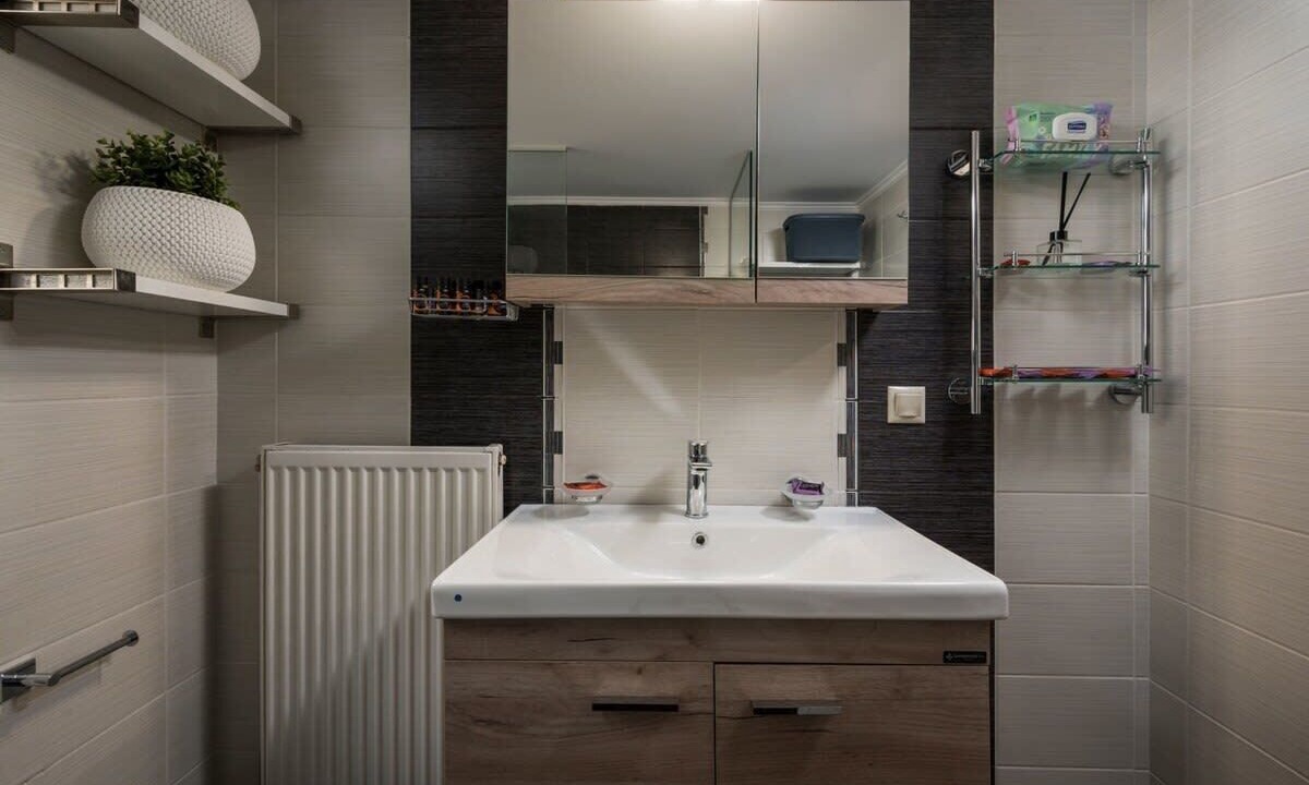Photo of Bathroom in Makrys Tichos