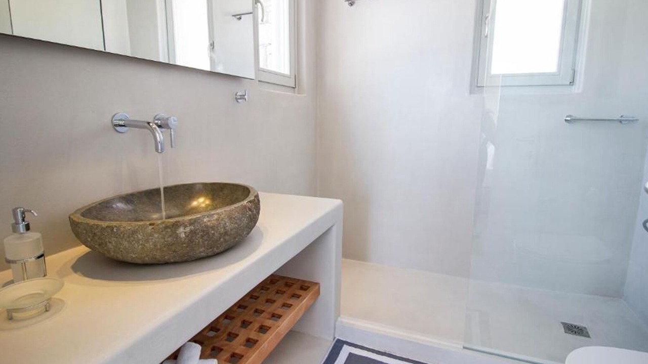 Photo of Bathroom in Elia
