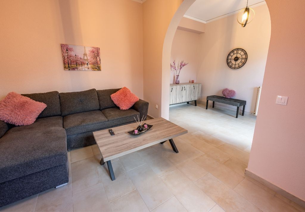 Photo of Livingroom in Alepou