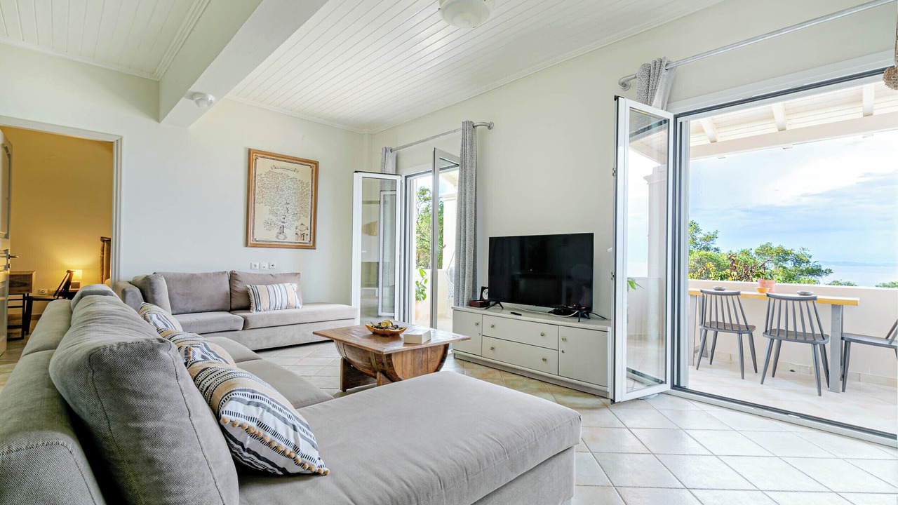 Photo of Livingroom in Chlomos