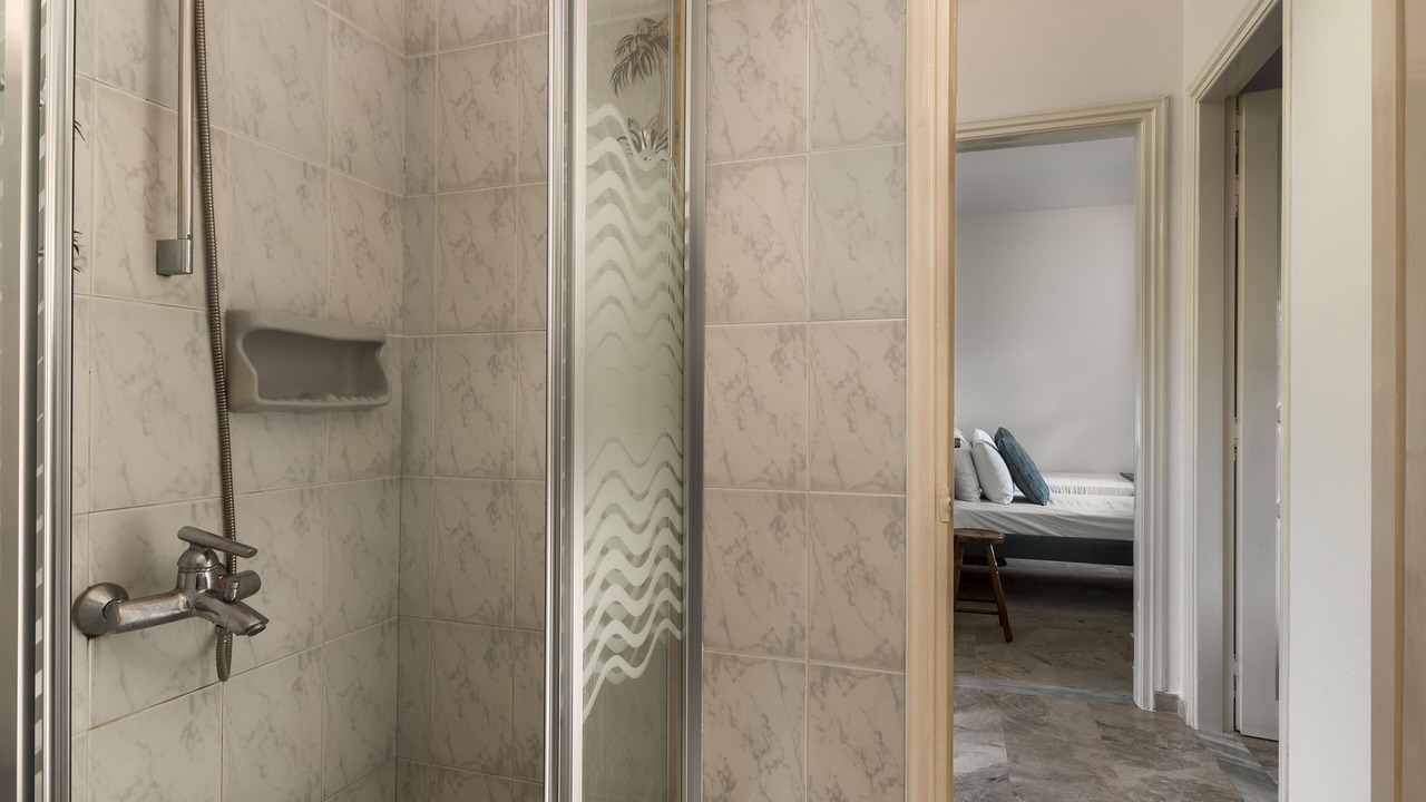 Photo of Bathroom in Messonghi