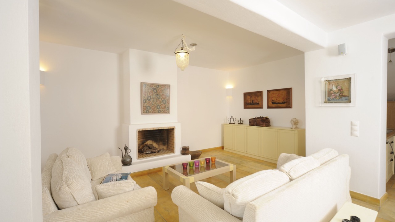 Photo of Livingroom in Ydrousa