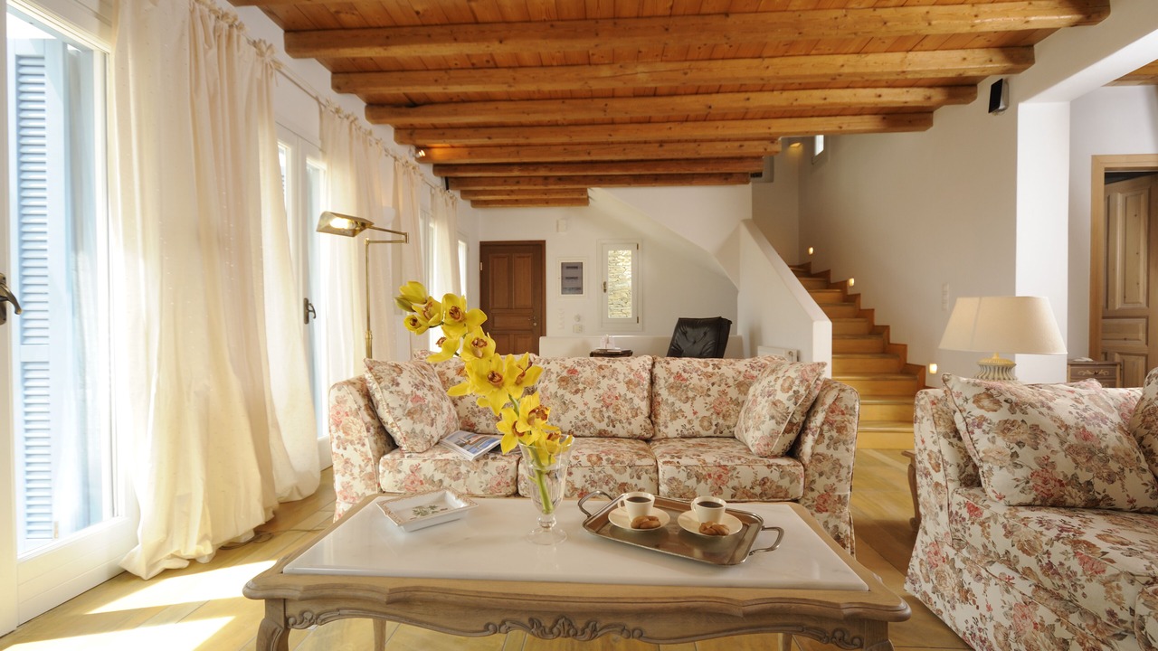 Photo of Livingroom in Ydrousa