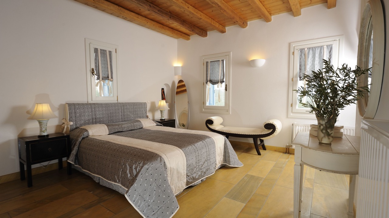 Photo of Bedroom in Ydrousa
