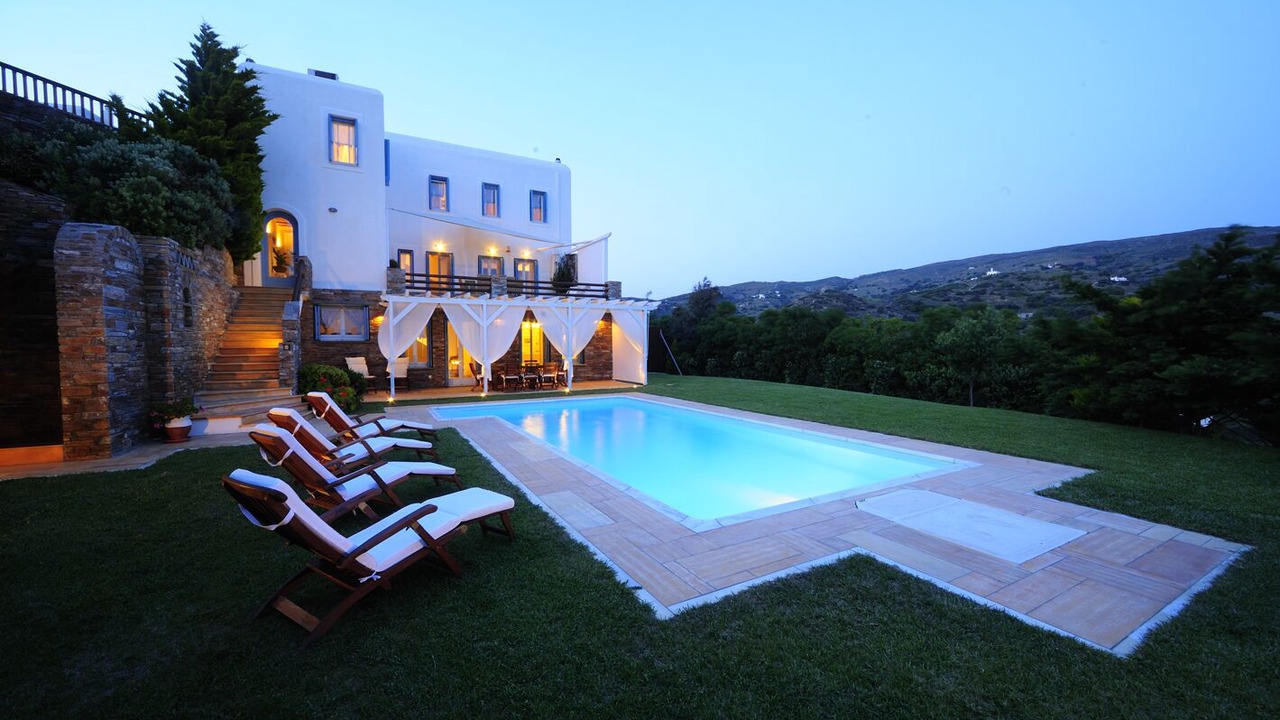Photo of Outdoor in Ydrousa