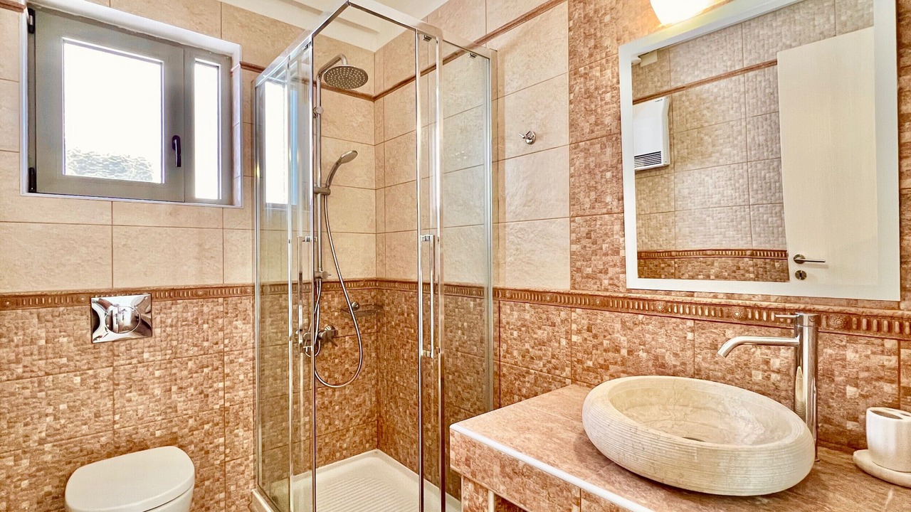 Photo of Bathroom in Perigiali
