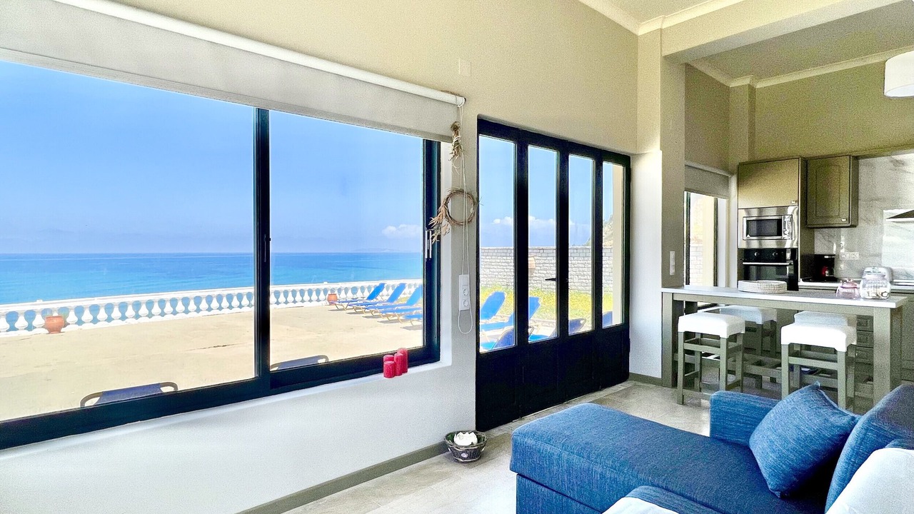 Photo of Livingroom in Agios Stefanos Avliotes