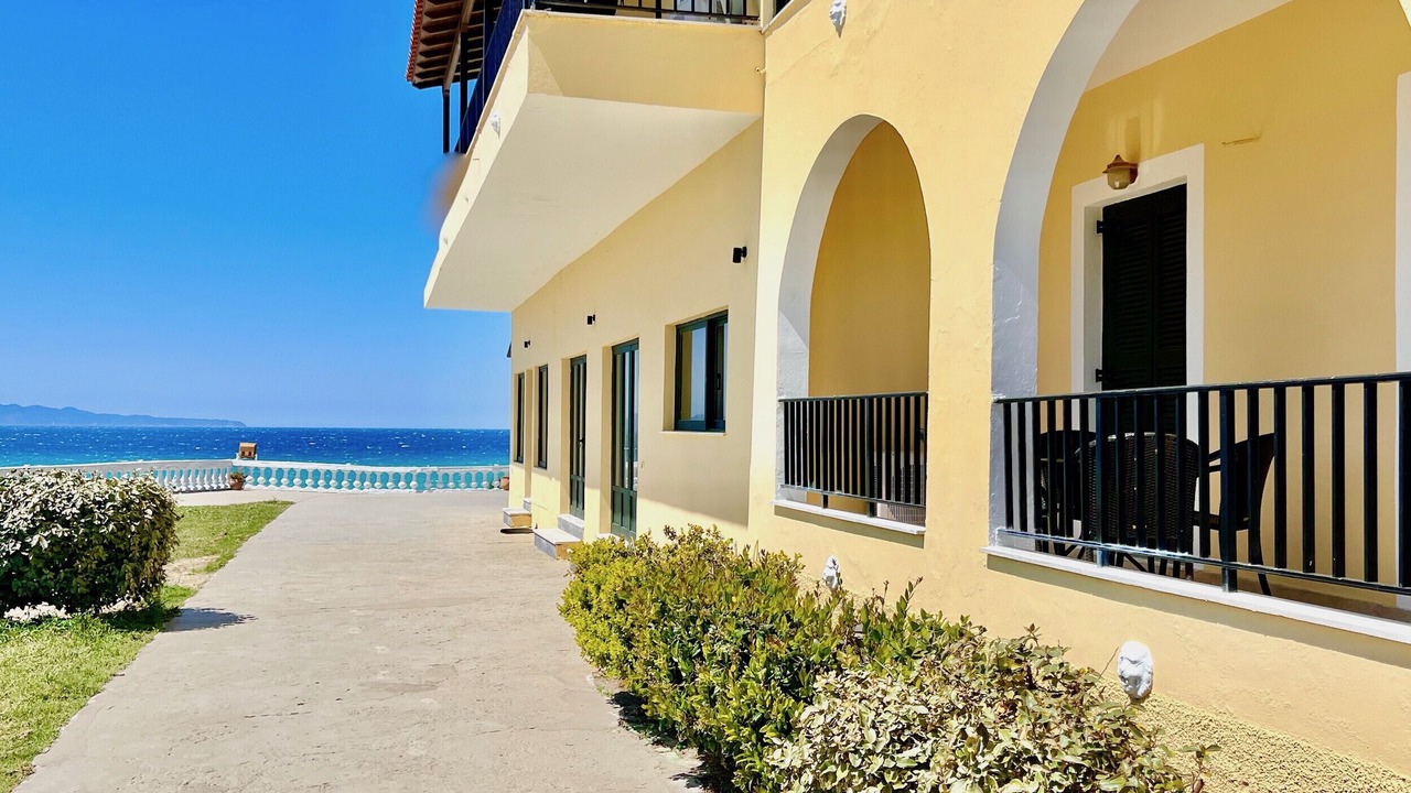 Photo of Patio Balcony in Agios Stefanos Avliotes