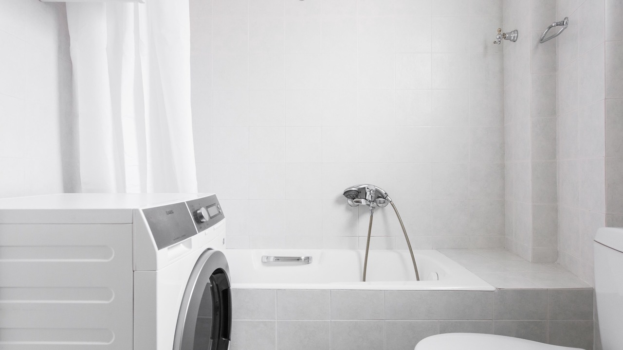 Photo of Bathroom in Marousi