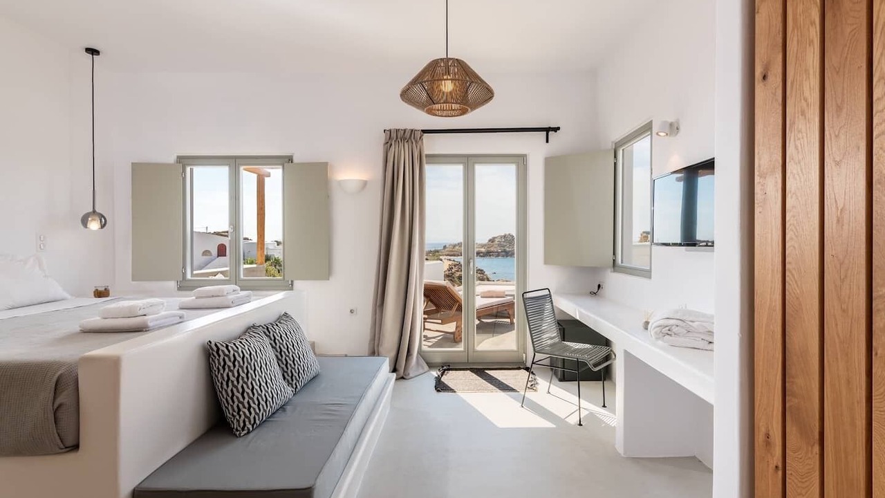 Photo of Bedroom in Platis Gialos