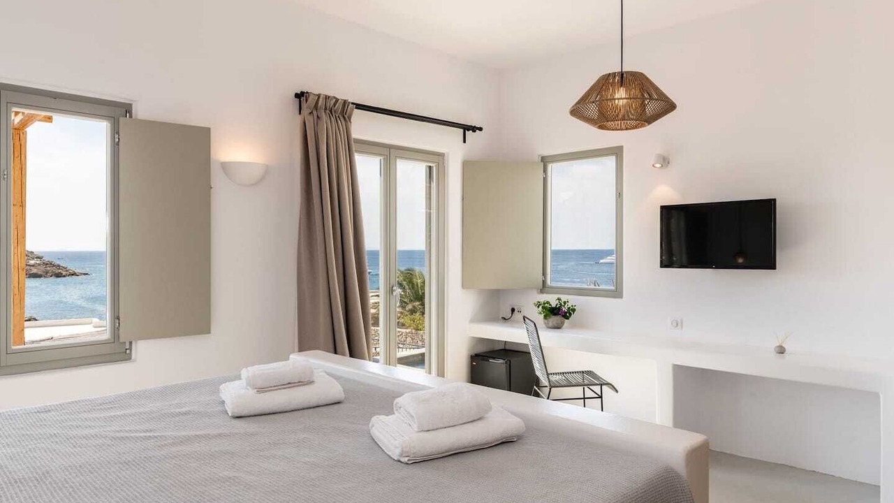 Photo of Bedroom in Platis Gialos