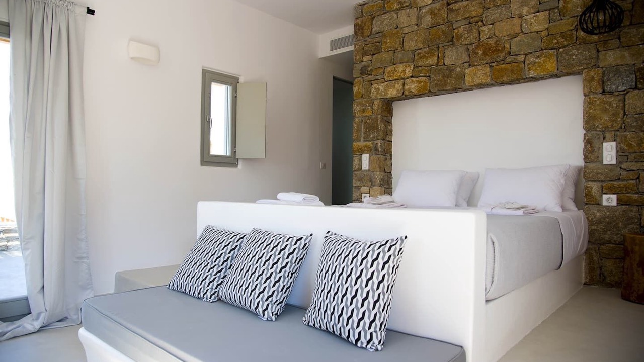 Photo of Bedroom in Platis Gialos