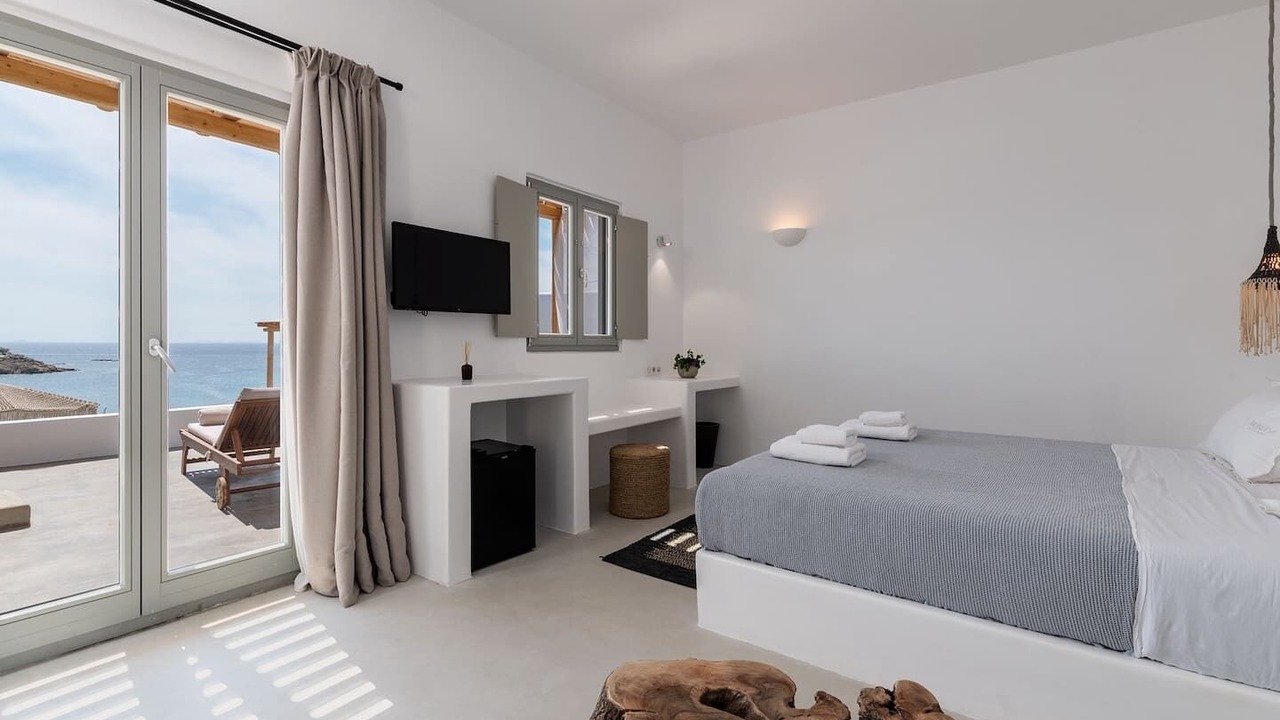 Photo of Bedroom in Platis Gialos