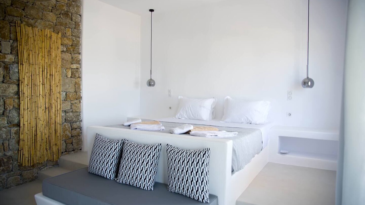 Photo of Bedroom in Platis Gialos