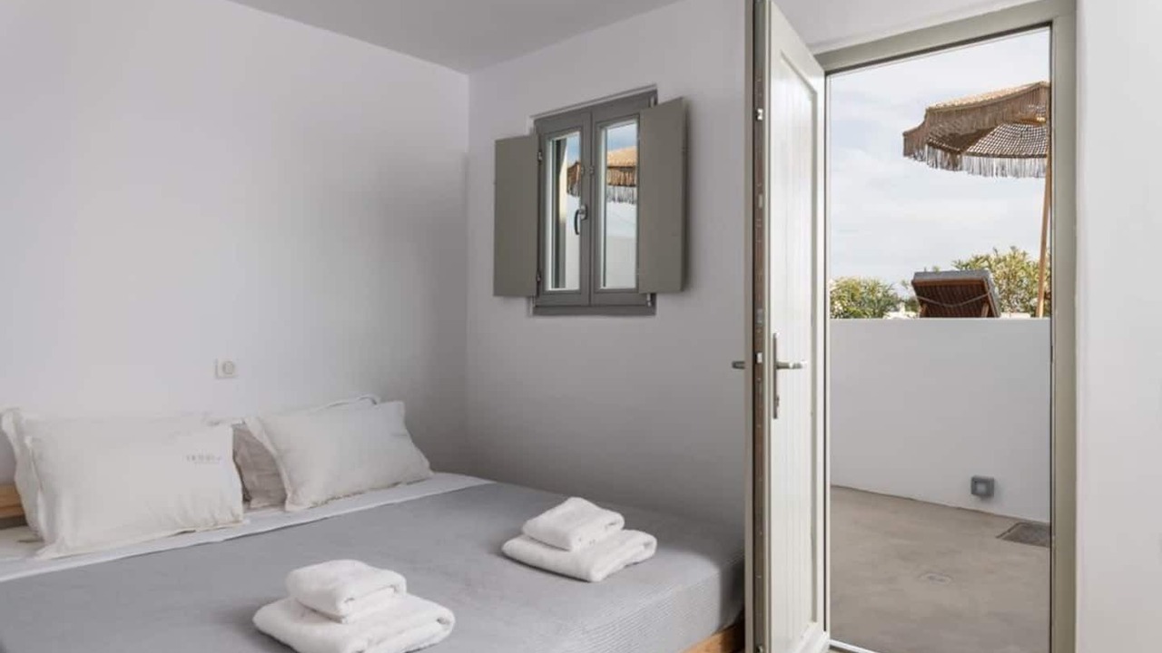 Photo of Bedroom in Platis Gialos