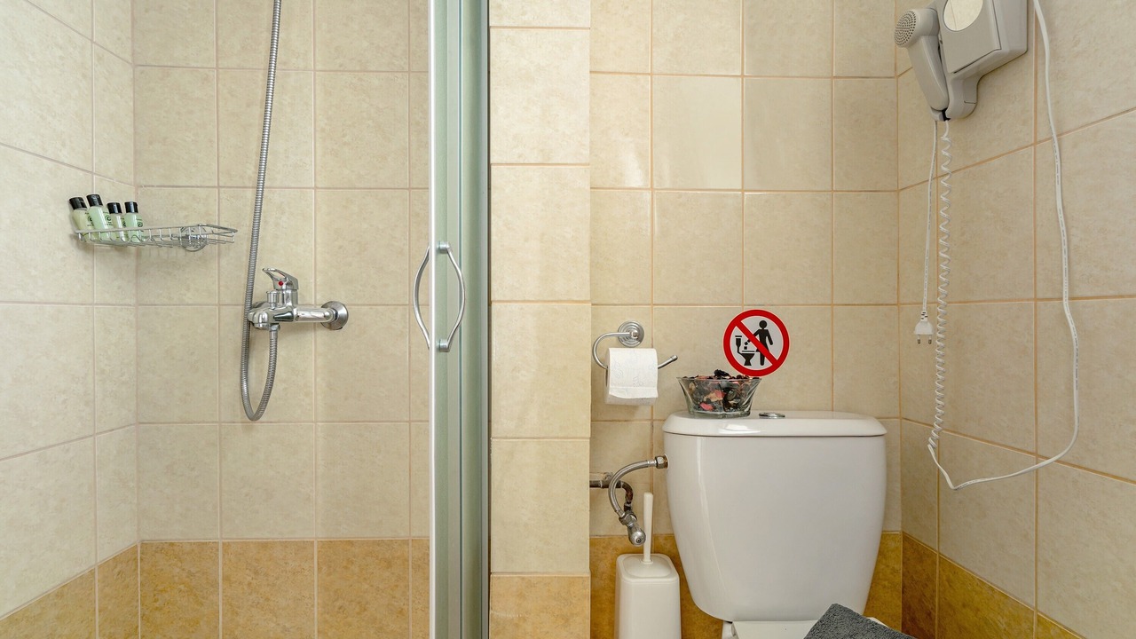 Photo of Bathroom in Kolaitis