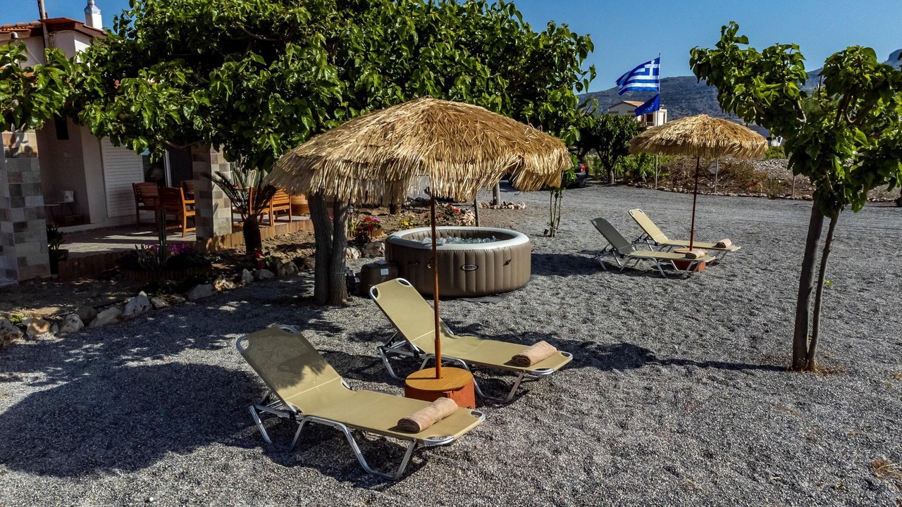 Photo of Outdoor in Haraki