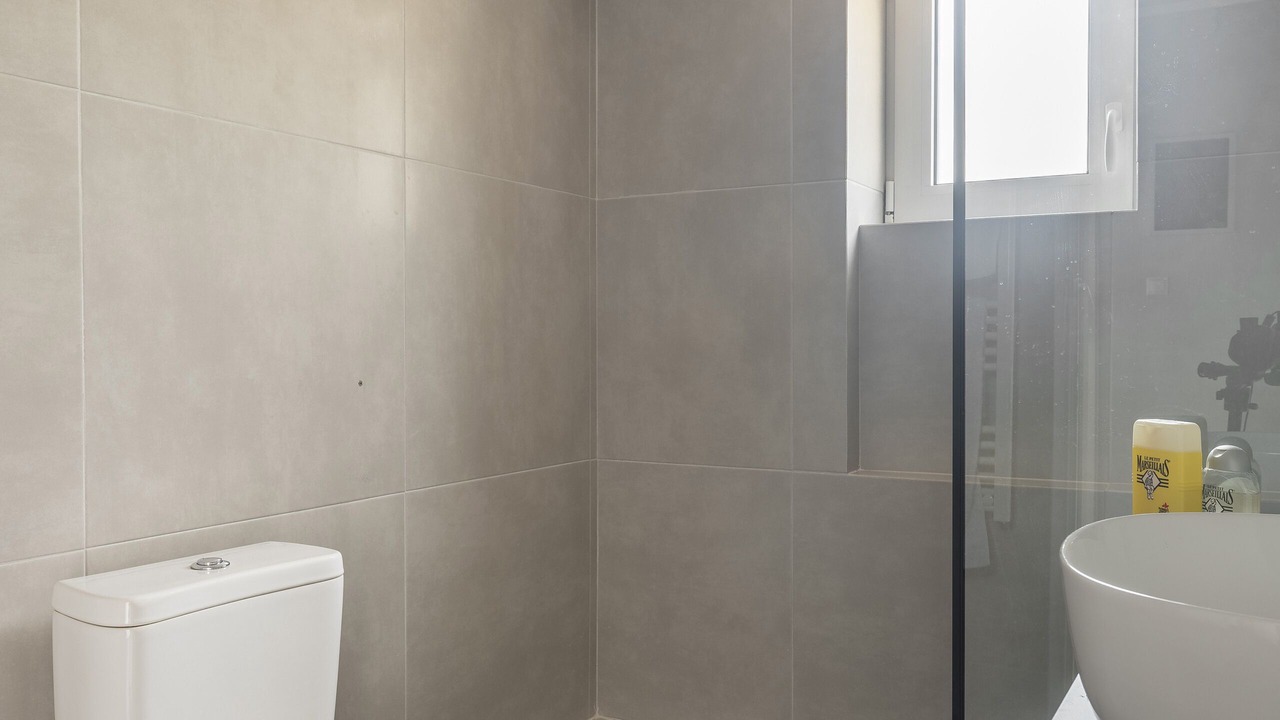 Photo of Bathroom in Marousi