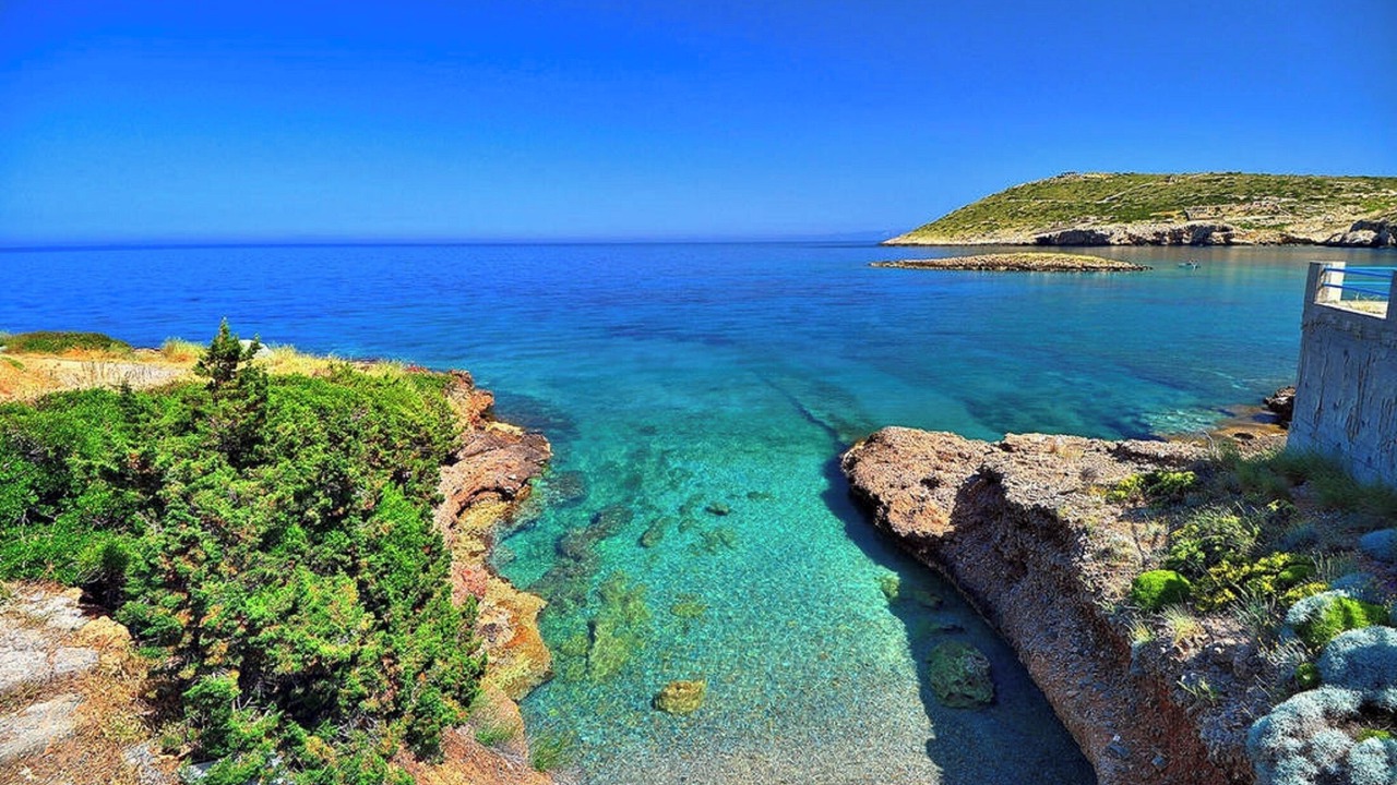 Photo of Others in Kaki Thalassa
