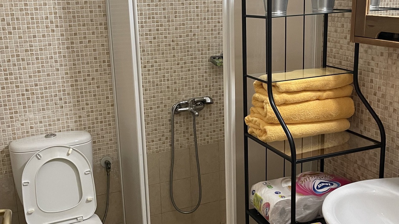 Photo of Bathroom in Kaki Thalassa