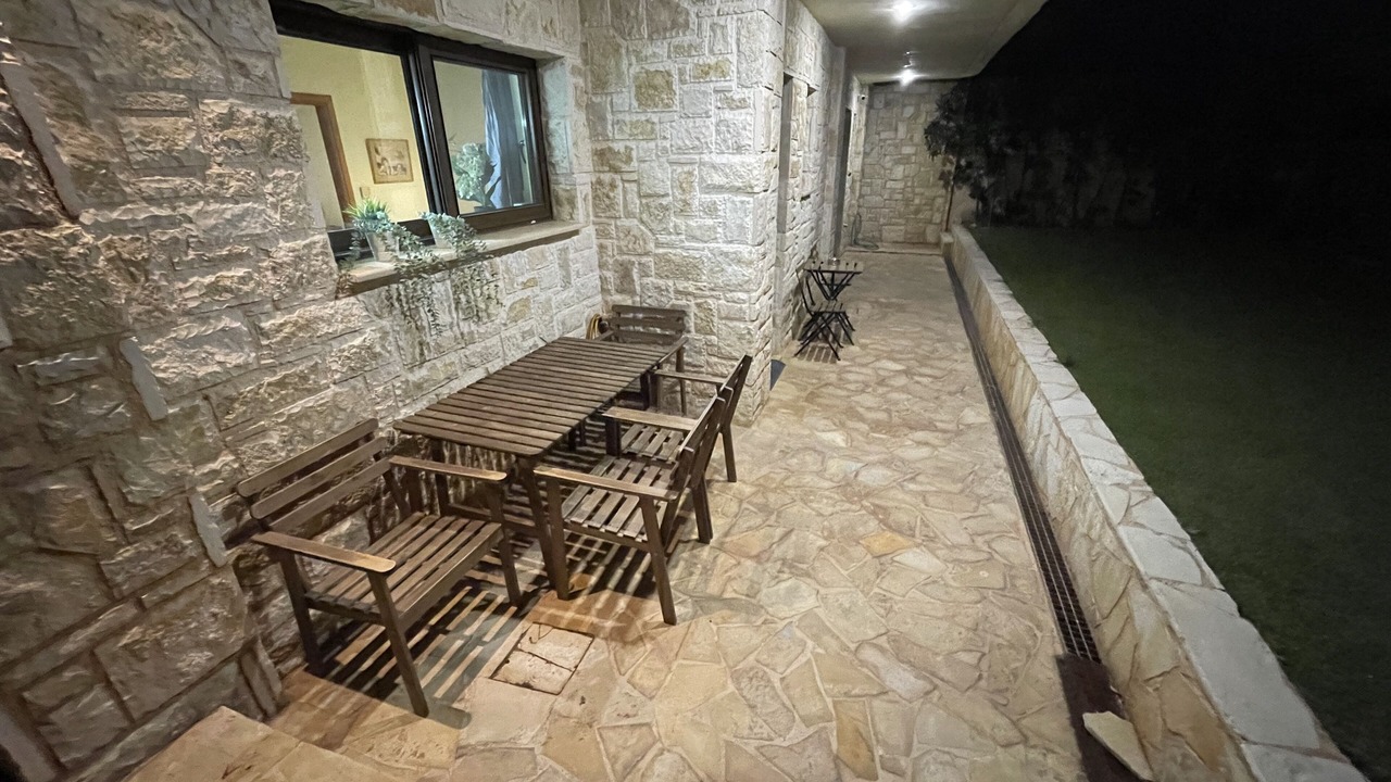 Photo of Outdoor in Kaki Thalassa