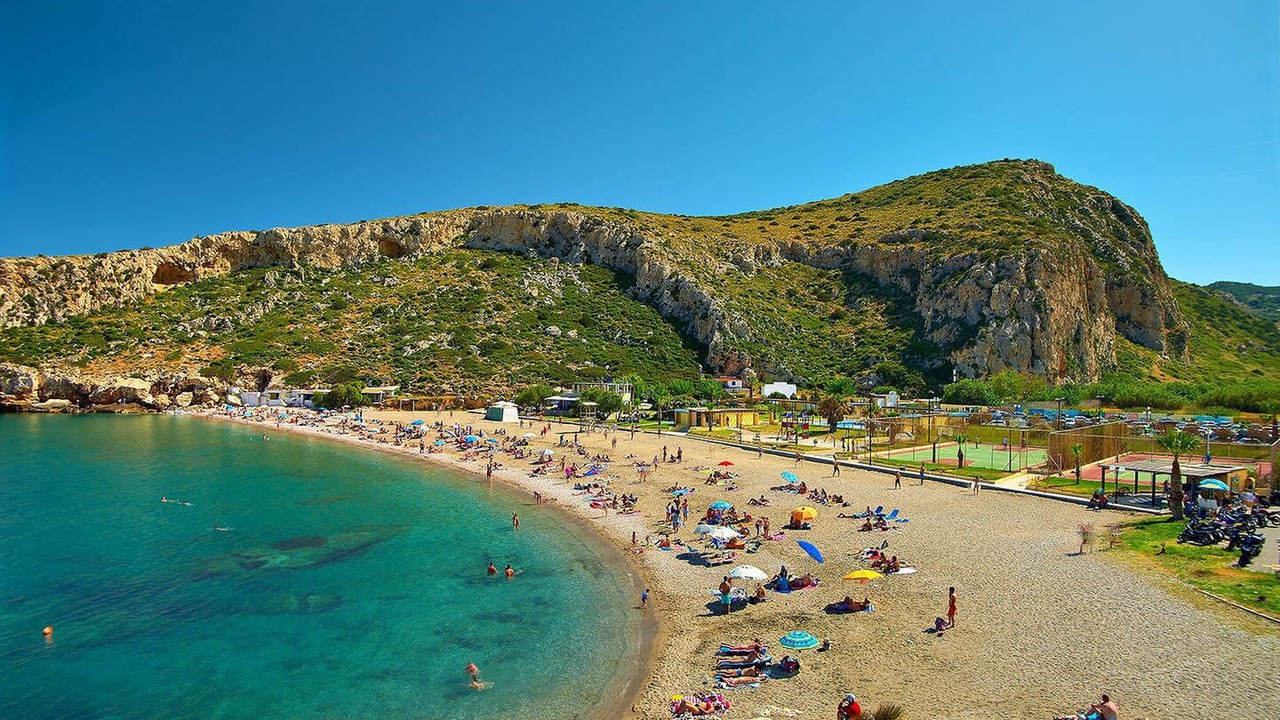 Photo of Others in Kaki Thalassa