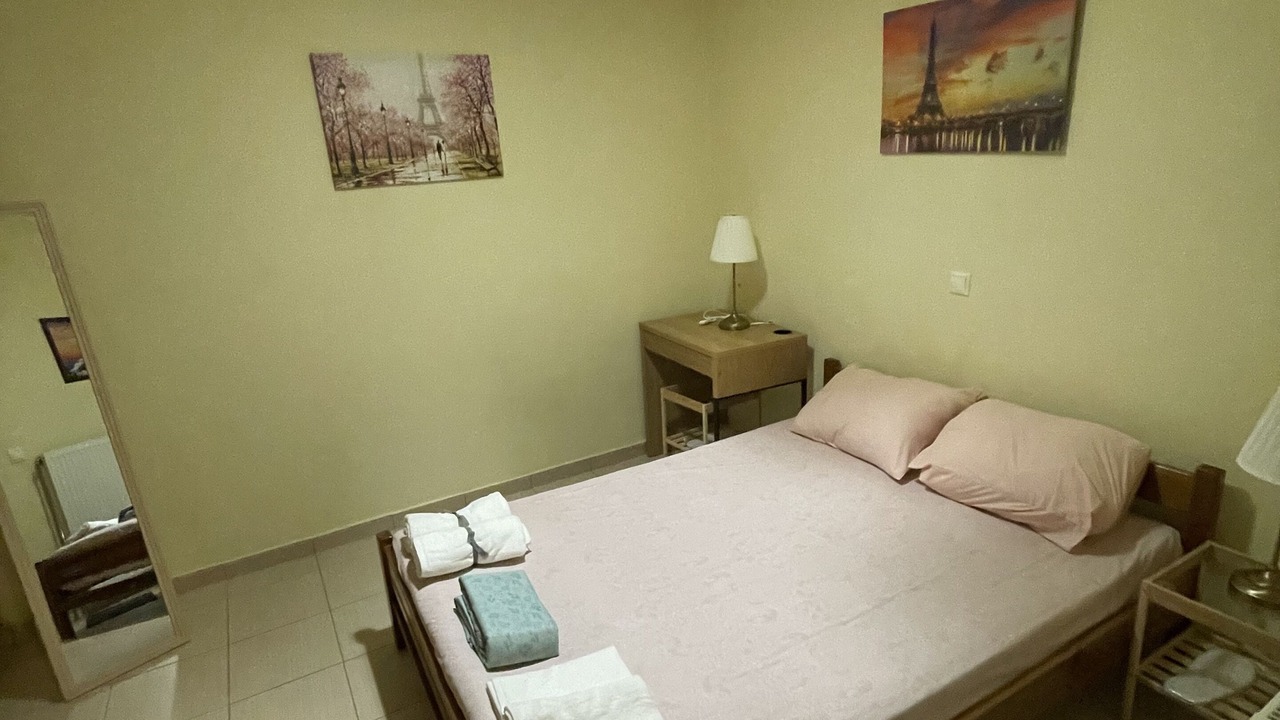 Photo of Bedroom in Kaki Thalassa