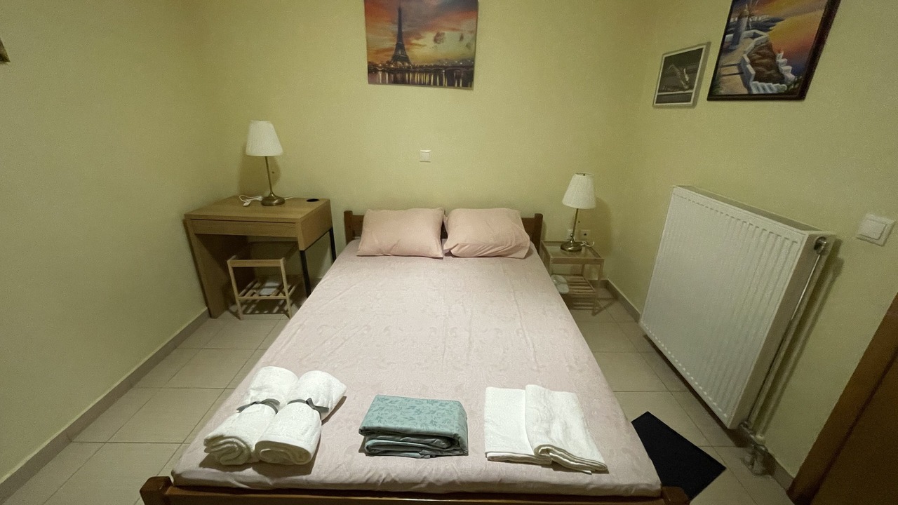 Photo of Bedroom in Kaki Thalassa