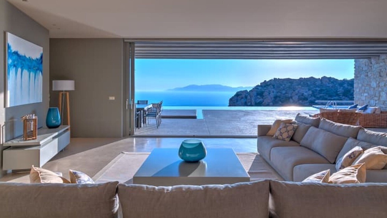 Photo of Livingroom in Milopotas