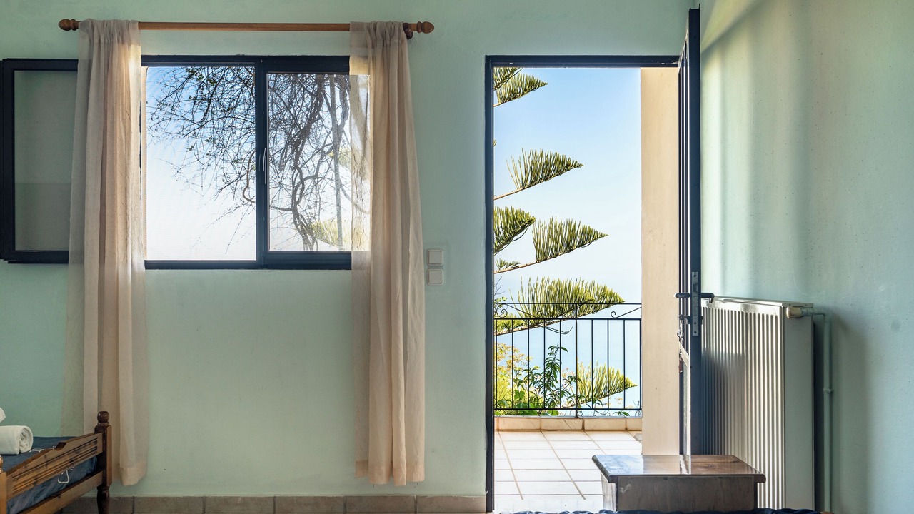 Photo of Bedroom in Angon