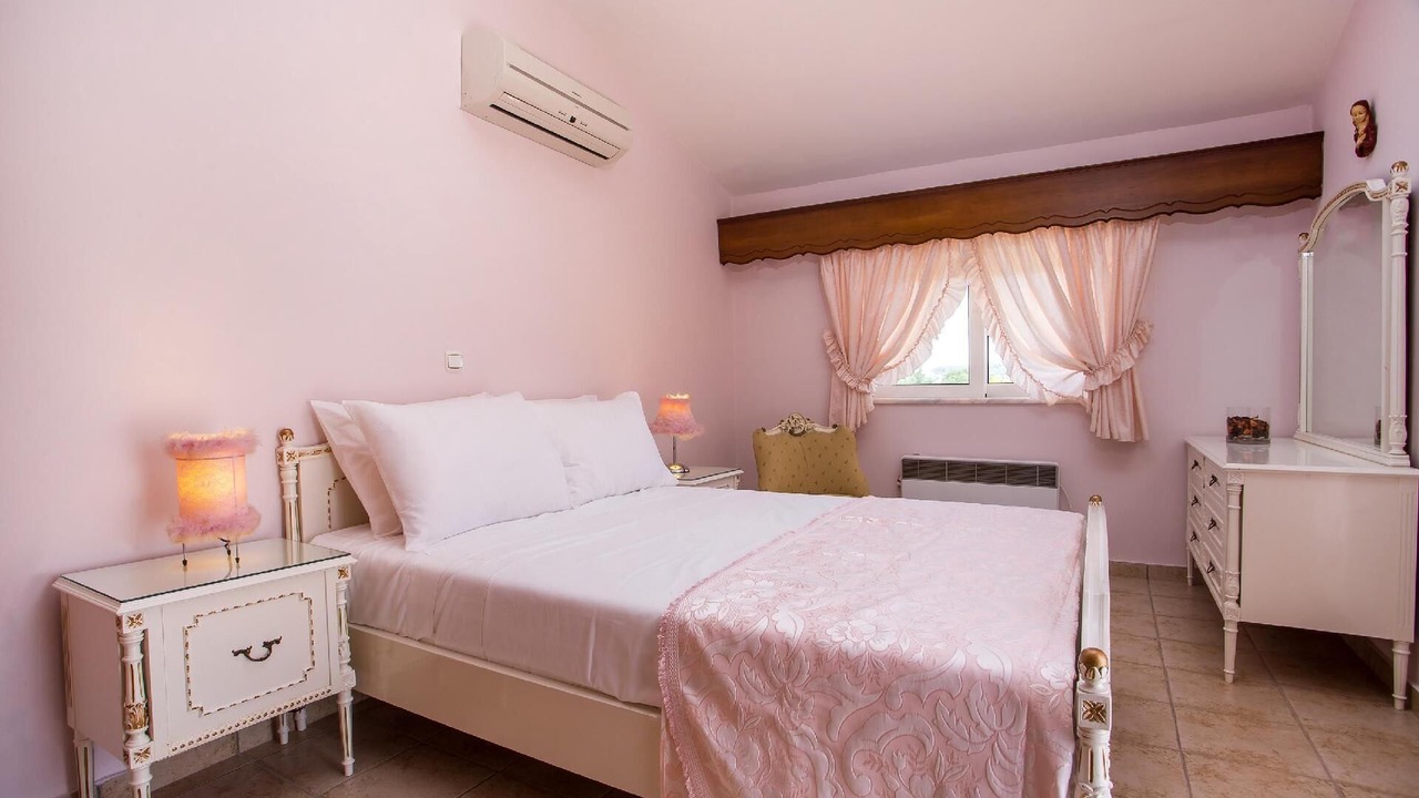 Photo of Bedroom in Theologos