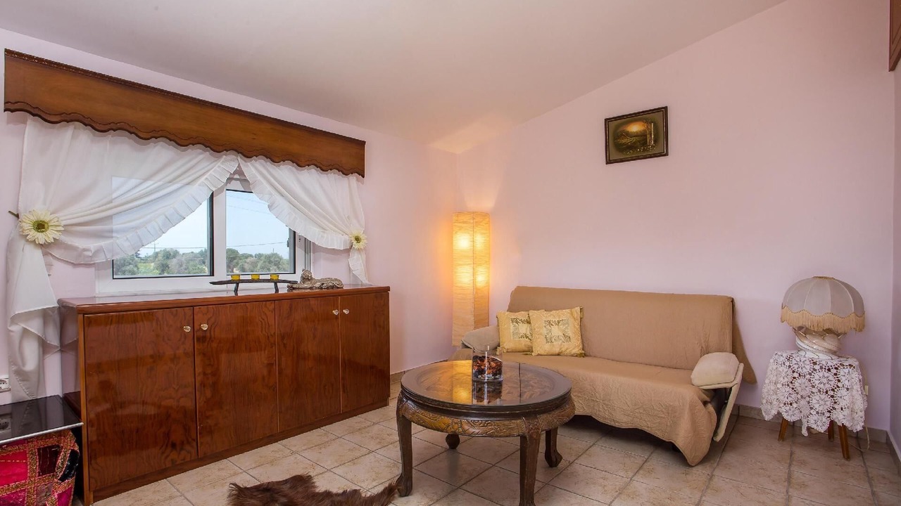 Photo of Livingroom in Theologos