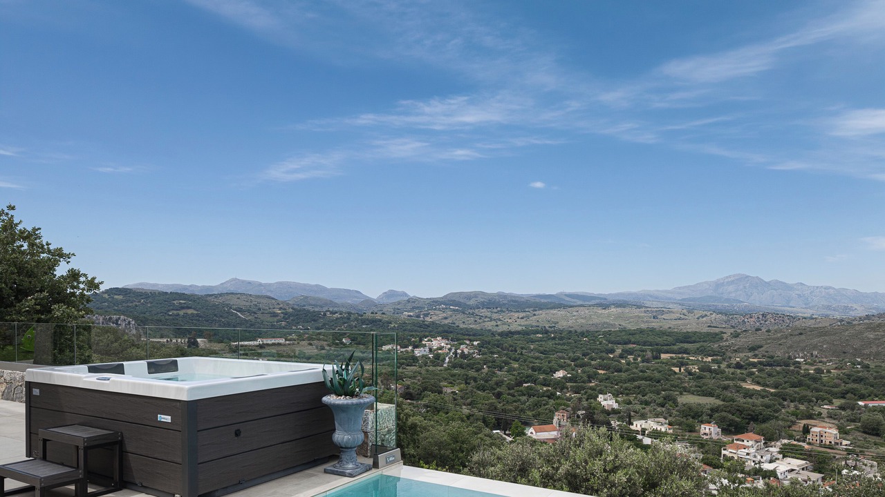 Photo of Outdoor in Armenoi