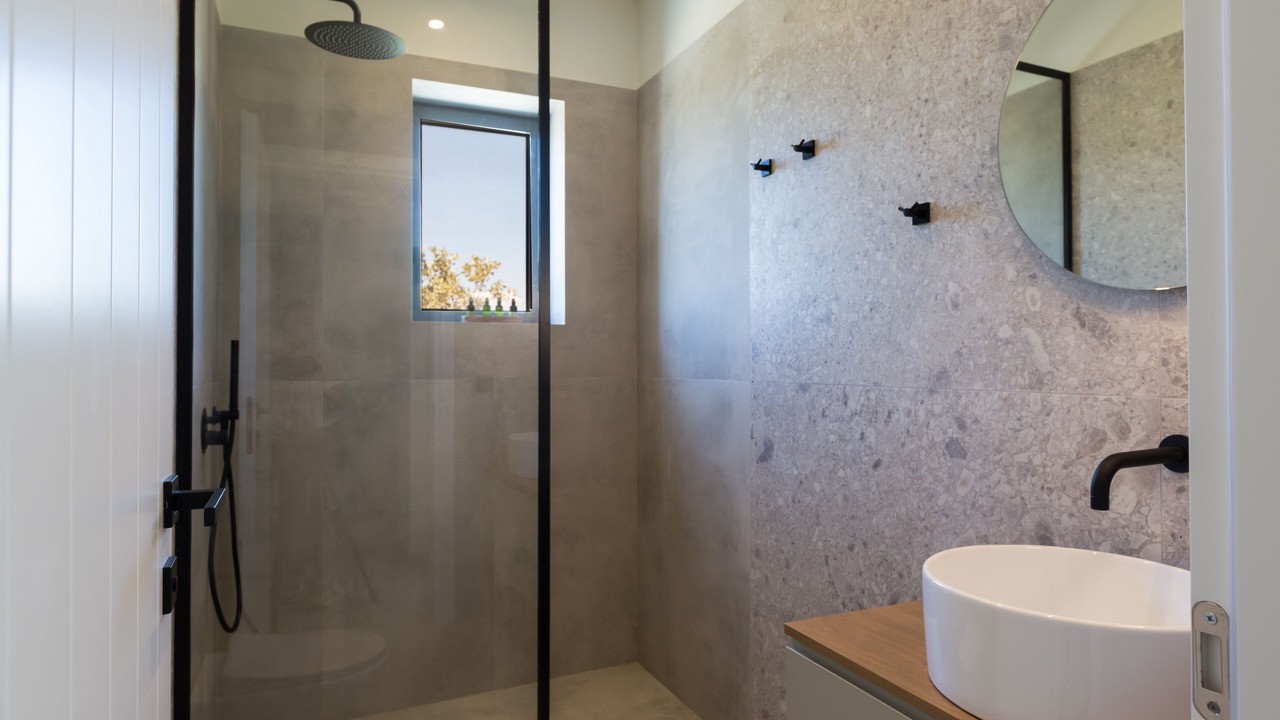 Photo of Bathroom in Armenoi