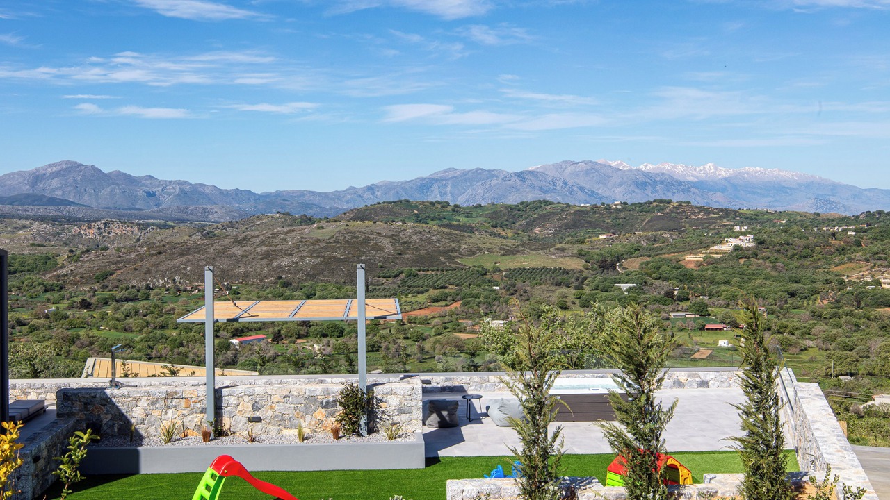 Photo of Outdoor in Armenoi
