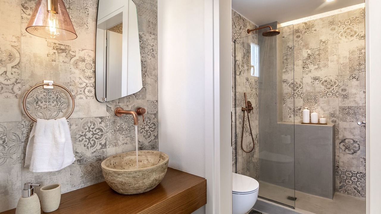 Photo of Bathroom in Vothon