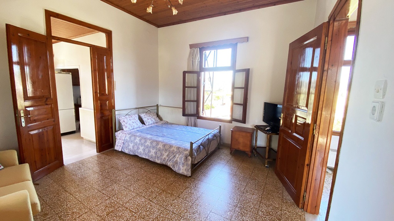 Photo of Bedroom in Alikianos