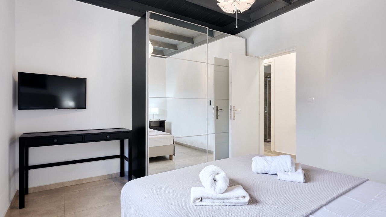 Photo of Bedroom in Goudhouros