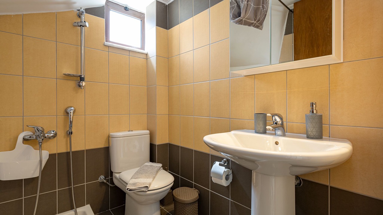 Photo of Bathroom in Katochori
