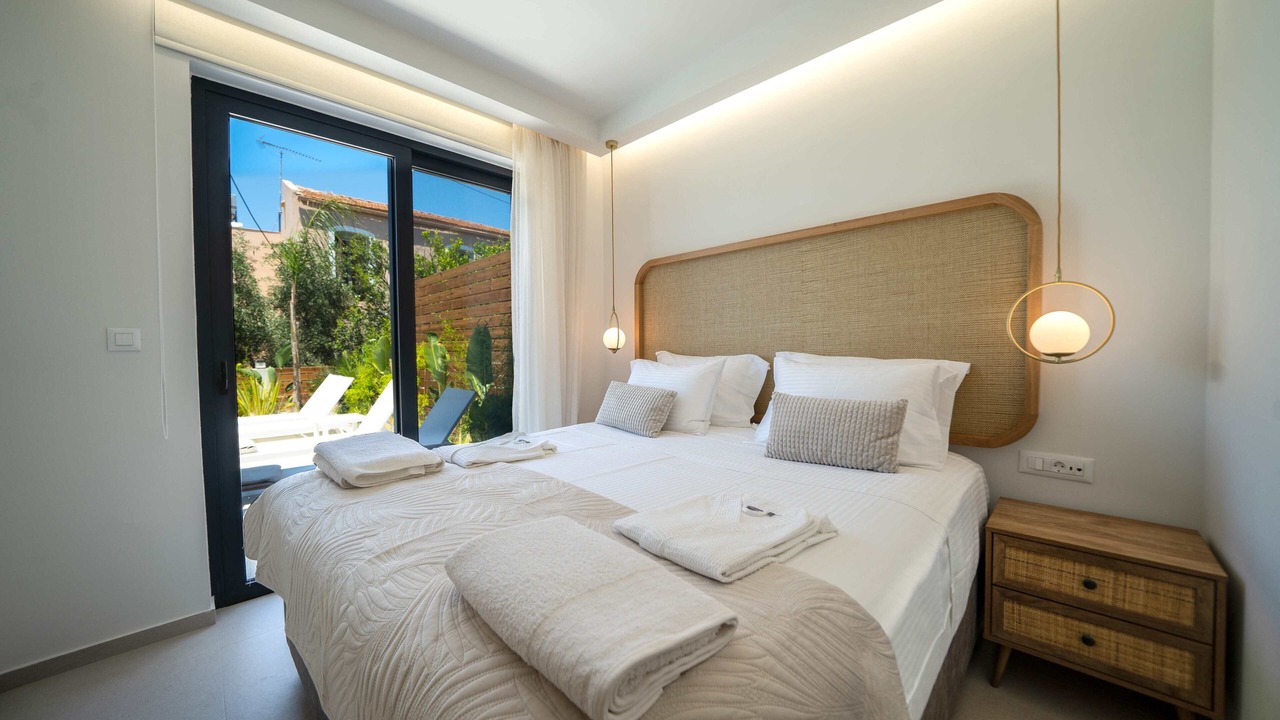 Photo of Bedroom in Alikianos