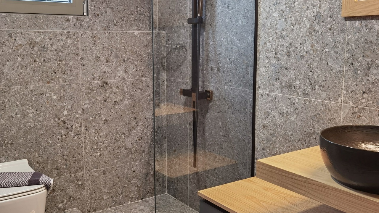 Photo of Bathroom in Katokhorion