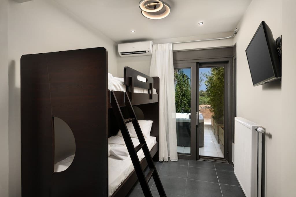 Photo of Bedroom in Tsikalaria