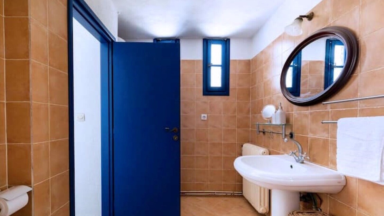 Photo of Bathroom in Korissia